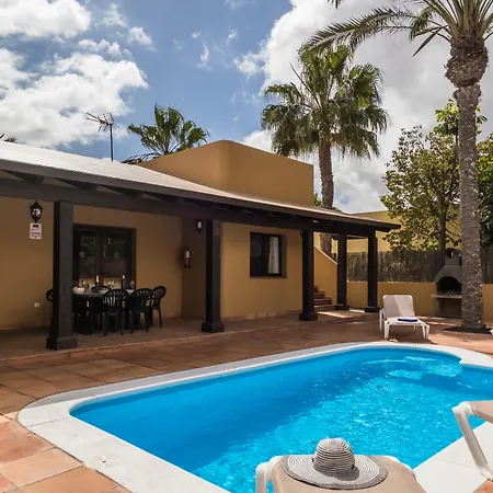 Oasis Papagayo Villa La Oliva