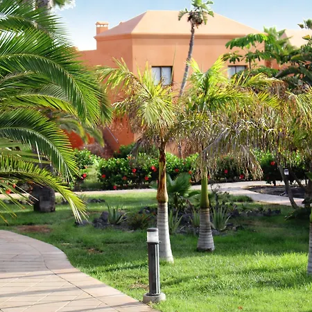 Oasis Papagayo * La Oliva